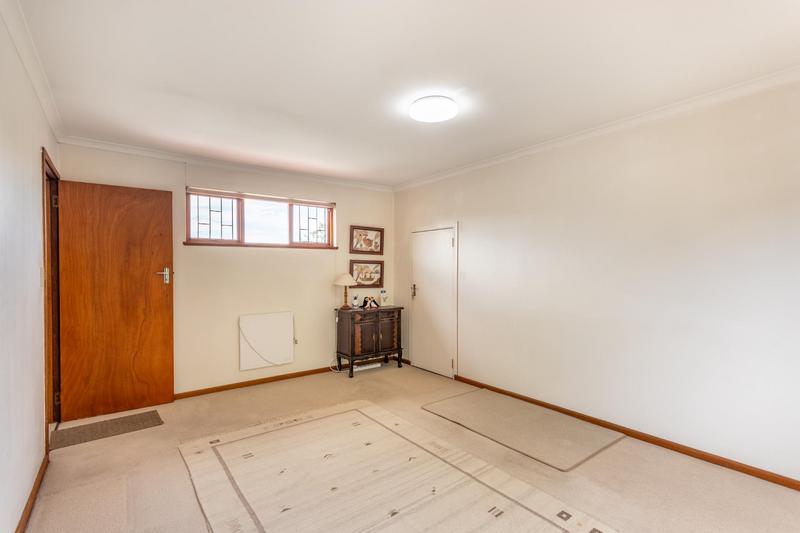 5 Bedroom Property for Sale in Pinelands Western Cape